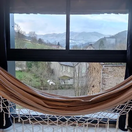 La Grange, Entre Pyrénées Et Andes *