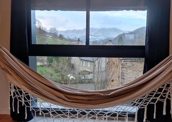 La Grange, Entre Pyrenees Et Andes *